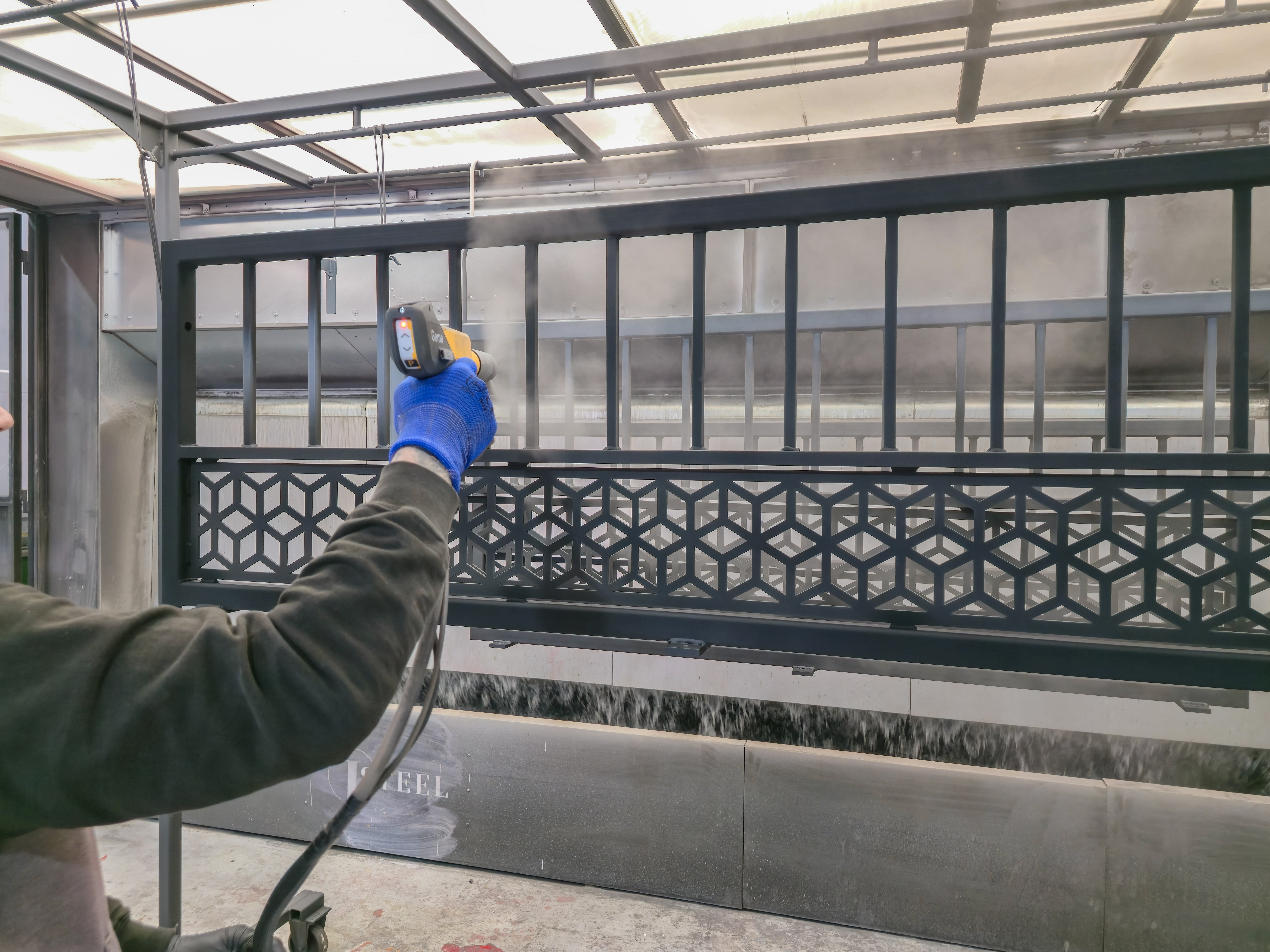 59522be4-716d-47c5-9596-16f0131c798f_1 isteel fabrications, steel fabricator, metal fabricator, metal fencing, steel fabrication, wrought iron gates, metal railings, iron railing, bespoke fences, metal welder, steel gates, steel fabrication