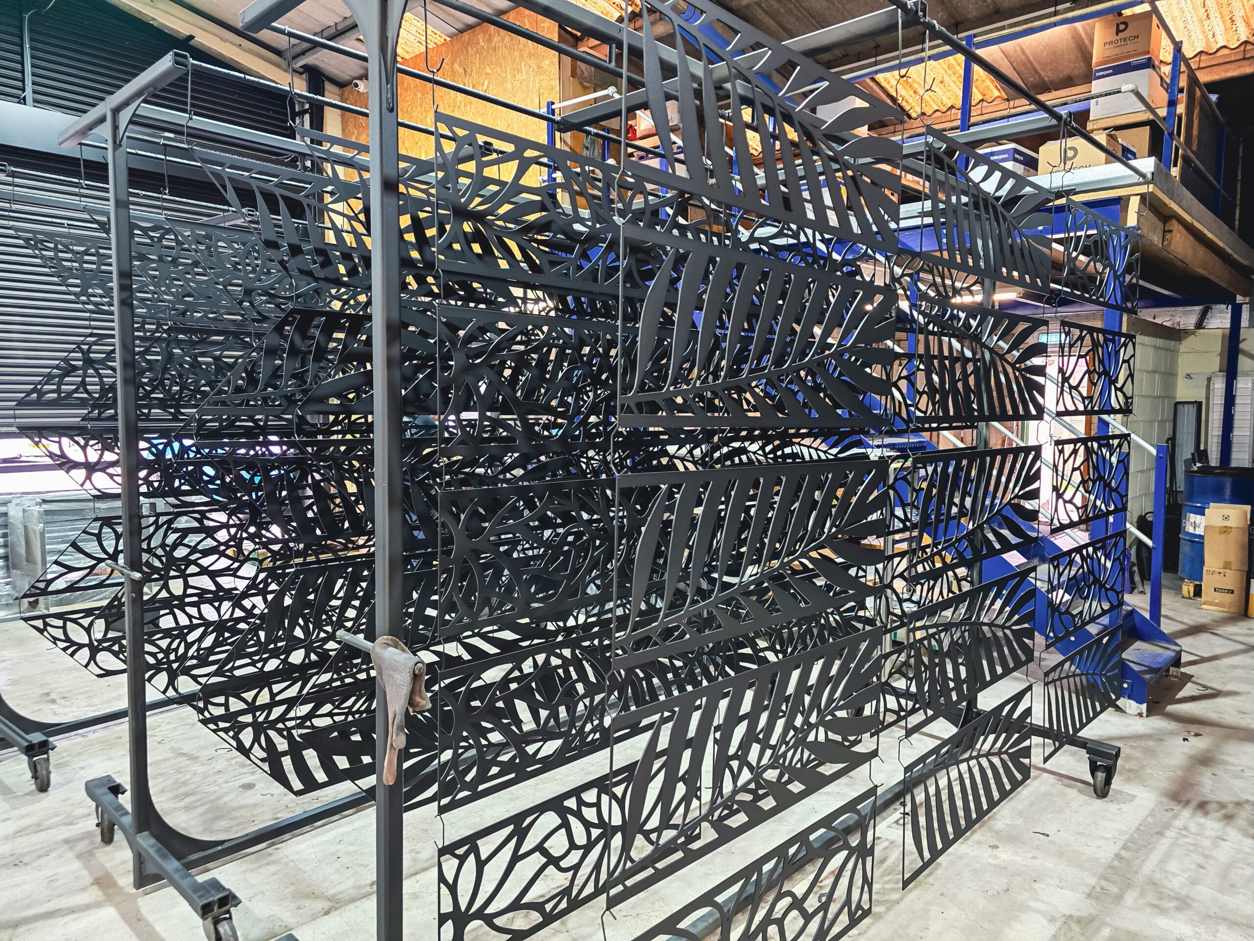 59522be4-716d-47c5-9596-16f0131c798f_1 isteel fabrications, steel fabricator, metal fabricator, metal fencing, steel fabrication, wrought iron gates, metal railings, iron railing, bespoke fences, metal welder, steel gates, steel fabrication