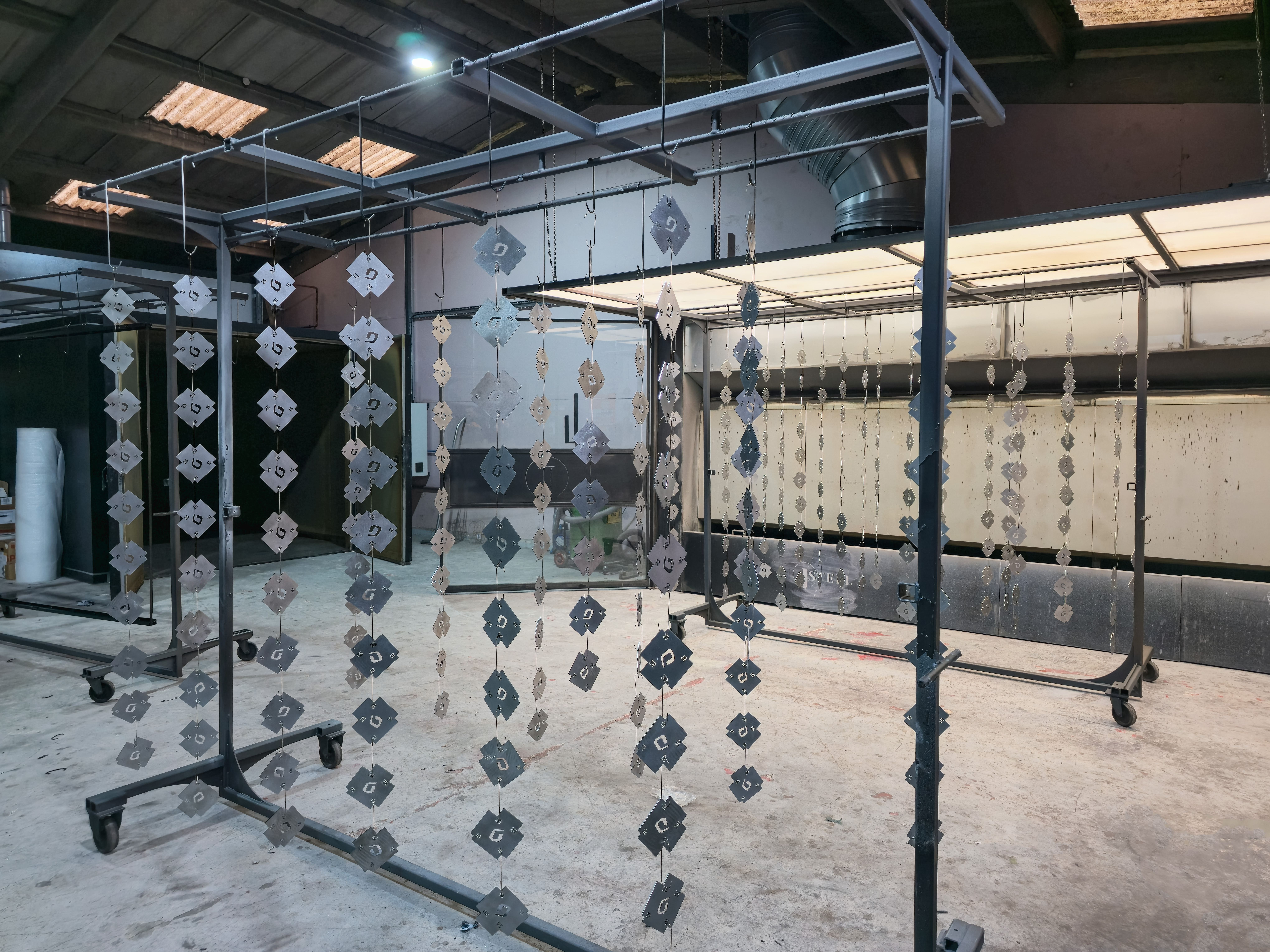 59522be4-716d-47c5-9596-16f0131c798f_1 isteel fabrications, steel fabricator, metal fabricator, metal fencing, steel fabrication, wrought iron gates, metal railings, iron railing, bespoke fences, metal welder, steel gates, steel fabrication