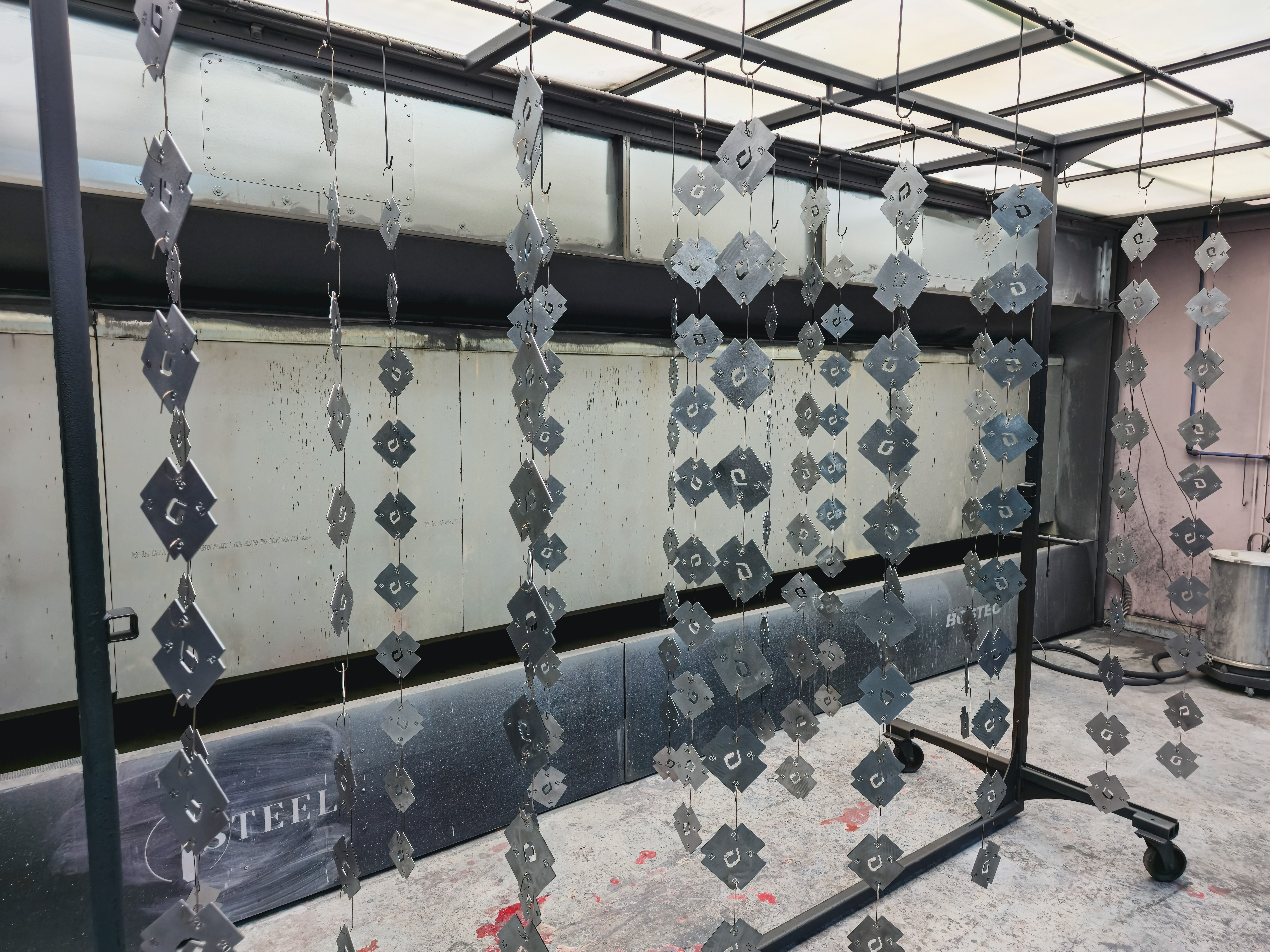 59522be4-716d-47c5-9596-16f0131c798f_1 isteel fabrications, steel fabricator, metal fabricator, metal fencing, steel fabrication, wrought iron gates, metal railings, iron railing, bespoke fences, metal welder, steel gates, steel fabrication